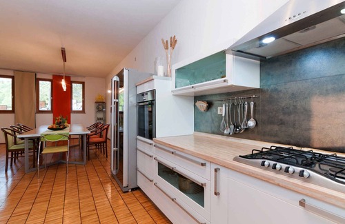 Rovanjska Casa | Casa vacacional para 8 personas con piscina y vistas al mar