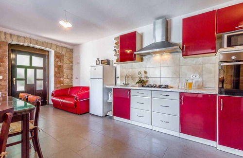 Peresiji Casa | Casa vacacional con piscina