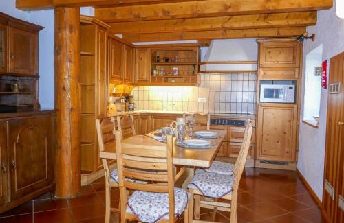 Leontica Casa | Holiday Home Mona by Interhome