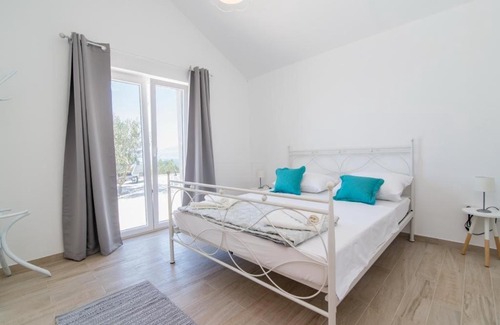 Supetar Casa | Holiday Home My Summer House