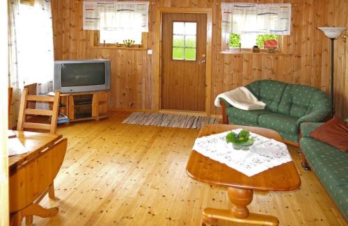 Hyllestad Casa | Holiday Home Nanna by Interhome
