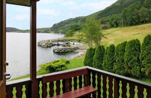 Hyllestad Casa | Holiday Home Nanna by Interhome