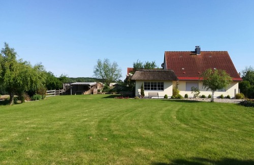 Kalkhorst Casa | Casa de vacaciones "Naturteich Haus" con estanque privado para nadar, terrazas privadas y wifi