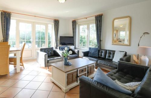 Sint Maartensvlotbrug Casa | Holiday Home near Beach and Forest