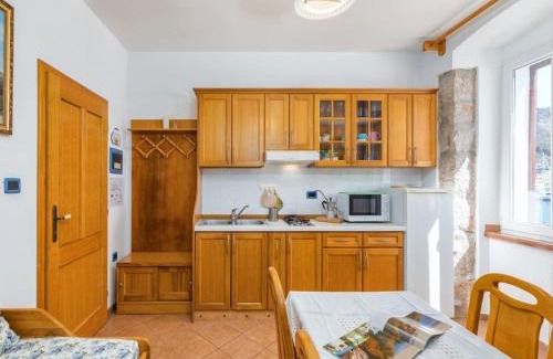Cres Apartamento | Holiday Home near Beach in Croatia