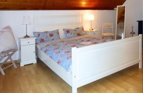 Sierakowice Casa | Holiday Home near Forest and Lake in Pomeranian
