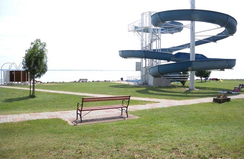 Balatonakali Casa | Casa vacacional cerca de la playa con wifi