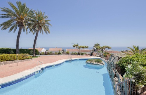 Nerja Casa | Casa "Nerja Capistrano Villa" con vistas al mar, Wi-Fi, jardín, terraza y piscina compartida