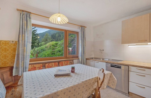 Vallarga Casa | Casa de vacaciones "Oberhof Bauernhaus" con vistas a la montaña, jardín y Wi-Fi