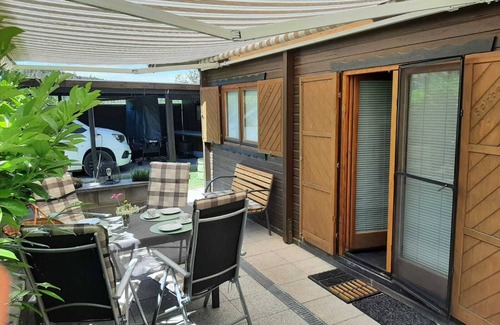 Drognitz Casa | Casa de vacaciones 'Obert - Drognitz' con terraza privada, jardín comunitario y Wi-Fi