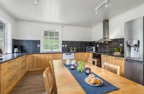 Vik Casa | Holiday Home Odin by Interhome