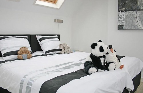 Tholen Casa | Holiday Home Oesterdam Resort by Interhome