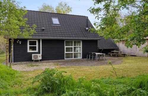 Skygge Casa | Holiday Home Øgot by Interhome