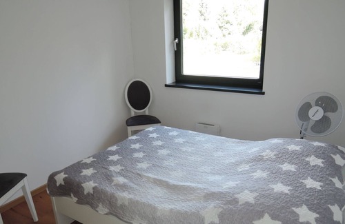 Insko Casa | holiday home on a fenced natural plot, Insko