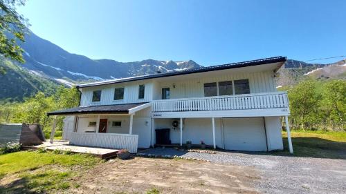 Berg Casa | Holiday home on Senja