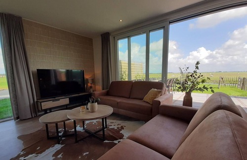 Leons Casa | Villa moderna en las aguas de Frisia con balandra (de pago)