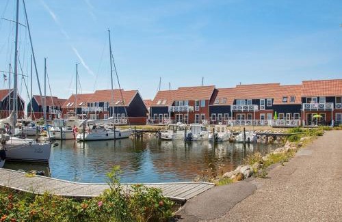 Borre Apartamento | Holiday home on the harbour in Borre
