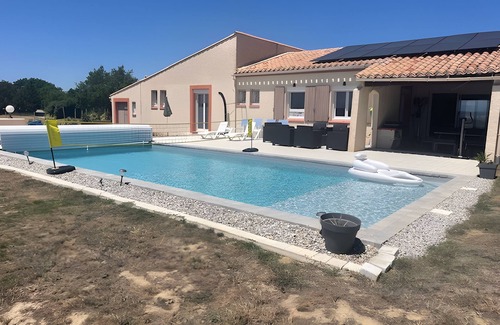 Saint-Papoul Casa | Casa de vacaciones 'Opuceb' con vistas a la montaña, Wi-Fi y aire acondicionado