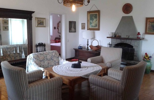 Marliana Casa | Casa vacacional con terraza y vista al mar