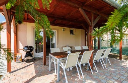 Balatonmariafurdo Casa | Holiday Home Pear Trees by Interhome