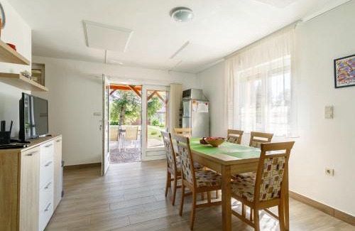 Balatonmariafurdo Casa | Holiday Home Pear Trees by Interhome