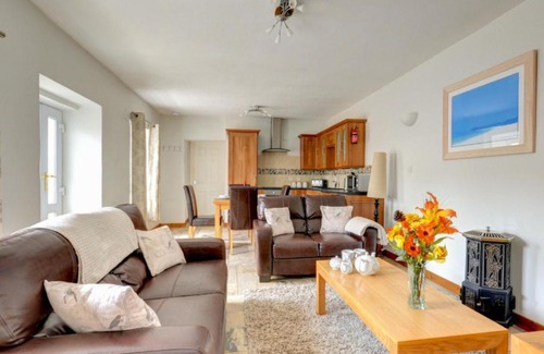 Marazion Casa | Holiday Home Pebbles- Marazion by Interhome