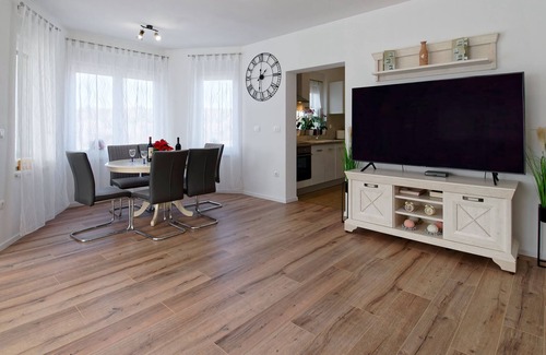Radini Casa | Holiday Home Petar - Three Bedroom House with Pool
