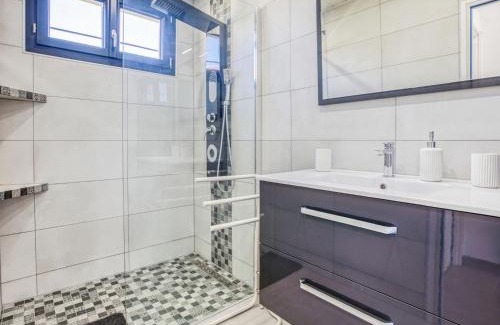Aureilhan Casa | Holiday Home Peyroutic by Interhome