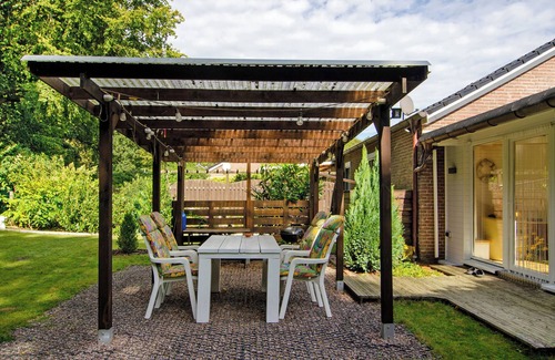 Berumbur Casa | Casa de vacaciones 'Piet' con terraza privada, jardín privado y Wi-Fi