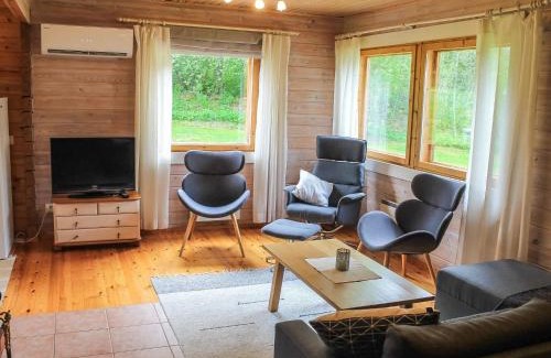 Iltasmaki Casa | Holiday Home Pihlaja by Interhome
