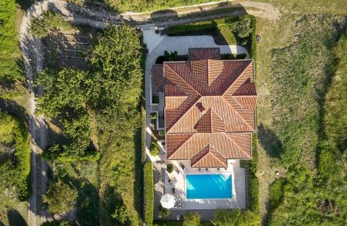 Zrnovnica Villa | Holiday Home Plasa
