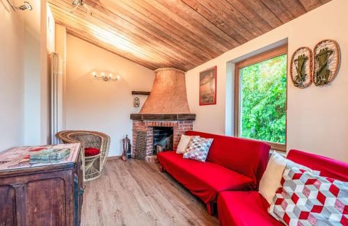 Piasco Casa | Holiday Home Poderi Alugi Serravalle by Interhome