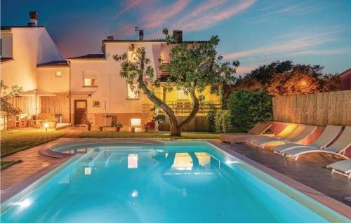 Vinkuran Casa | Holiday Home Pula 23 With Outdoor Swimmingpool