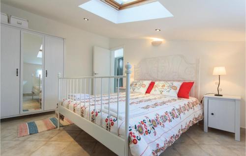Vinkuran Casa | Holiday Home Pula 23 With Outdoor Swimmingpool