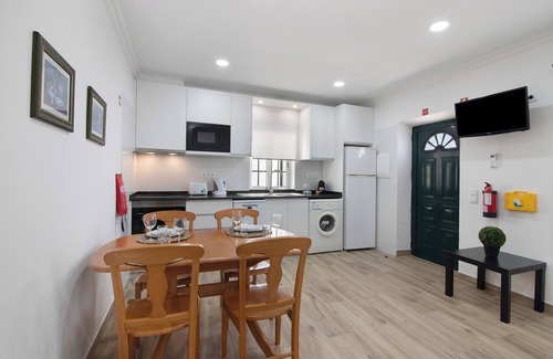 Luz de Tavira Casa | Casa de vacaciones 'Quinta Alegre Tavira T1' con piscina compartida, Wi-Fi y aire acondicionado.