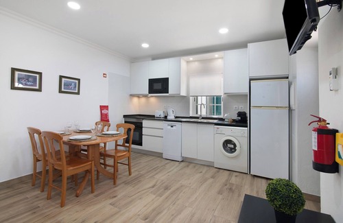 Luz de Tavira Casa | Casa de vacaciones 'Quinta Alegre Tavira T1' con piscina compartida, Wi-Fi y aire acondicionado.