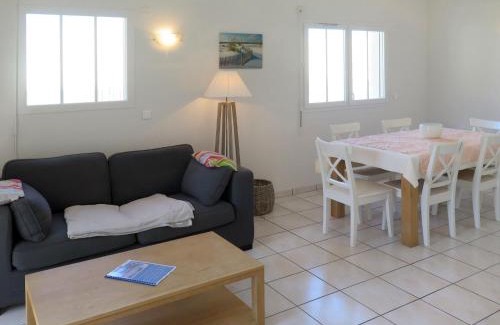 Biscarrosse Plage Casa | Holiday Home Résidence Plage Océane-3 by Interhome