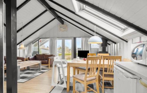 Hejlsminde Strand Casa | Holiday Home Rønnebærvænget Hejls