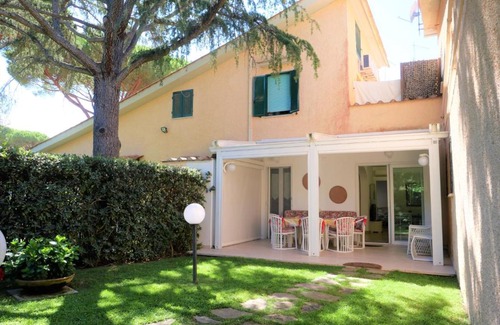 Punta Ala Casa | Holiday Home Red Stones by Interhome