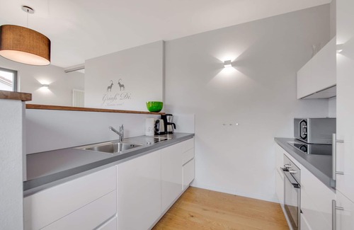 Rimsting Casa | Modern Holiday Home Rimsting am Chiemsee with Wi-Fi, Garden & Terrace; Parking Available, Pets Allowed upon Request