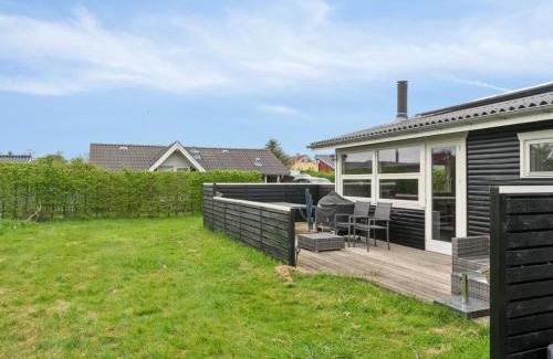 Hvidbjerg Strand Casa | Holiday Home Ritha - 175m from the sea by Interhome