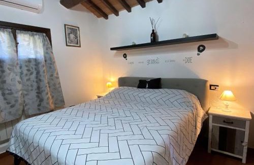 Riparbella Casa | Holiday Home Romantica by Interhome