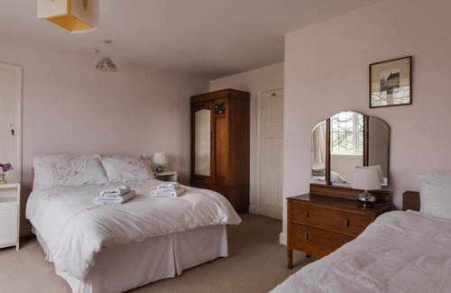 Warkworth Casa | Holiday Home Rookery Nook by Interhome