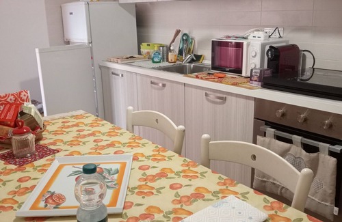 Sestri Levante Apartamento | Casa de vacaciones 'Roses House' con vistas a la montaña, Wi-Fi y aire acondicionado