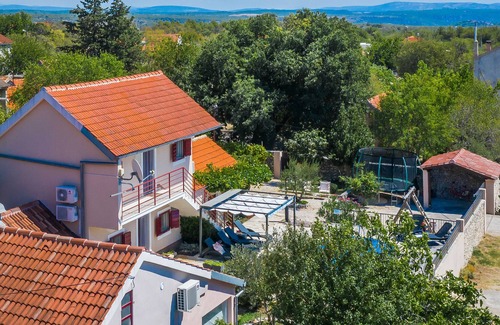 Sonkovic Villa | Holiday Home Rosko cerca de Krka