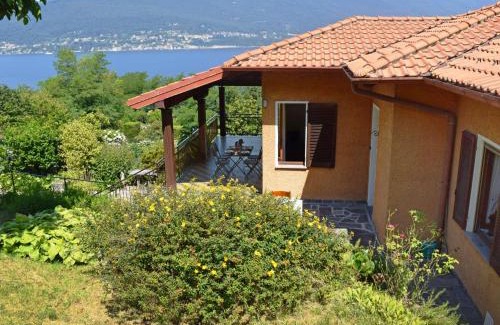 Castelveccana Casa | Holiday Home Rossella by Interhome