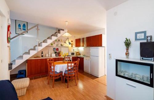 Rovanjska Casa | Holiday Home Rovanjska - Three Bedroom House with Sea View
