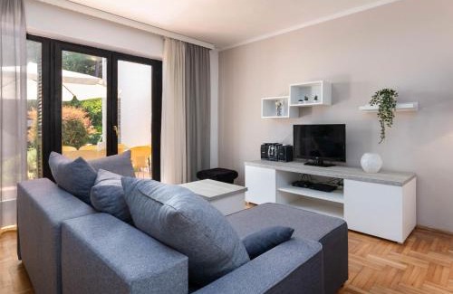 Brulo Casa | Holiday Home Ružić by Interhome