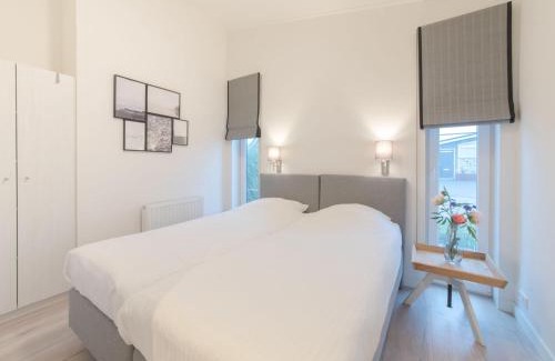 Wemeldinge Casa | Holiday Home Ruisweg 13 by Interhome