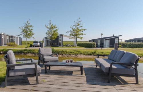 Wemeldinge Casa | Holiday Home Ruisweg 38 by Interhome